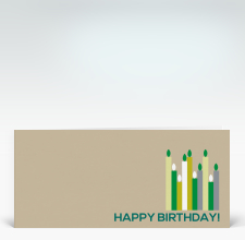 Geburtstagskarte: Grüne Geburtstagskerzen auf beige englisch