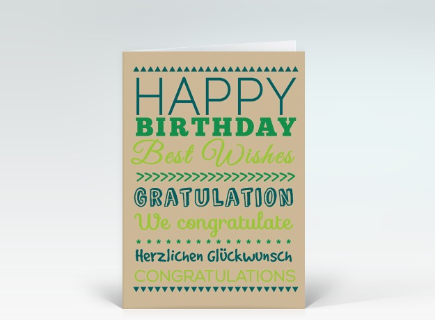 Geburtstagskarte Happy Birthday typografisch grün auf beige Vorderseite
